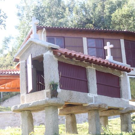 Encostas Da Torre Guest House Terras de Bouro Ngoại thất bức ảnh