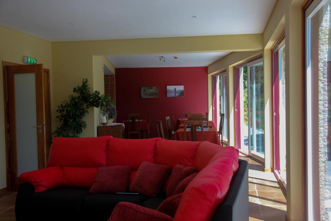 Encostas Da Torre Guest House Terras de Bouro Ngoại thất bức ảnh