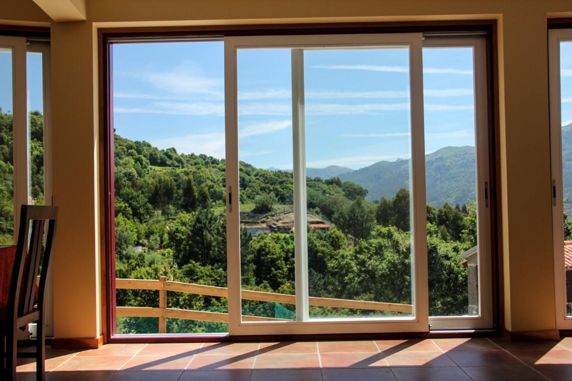 Encostas Da Torre Guest House Terras de Bouro Ngoại thất bức ảnh
