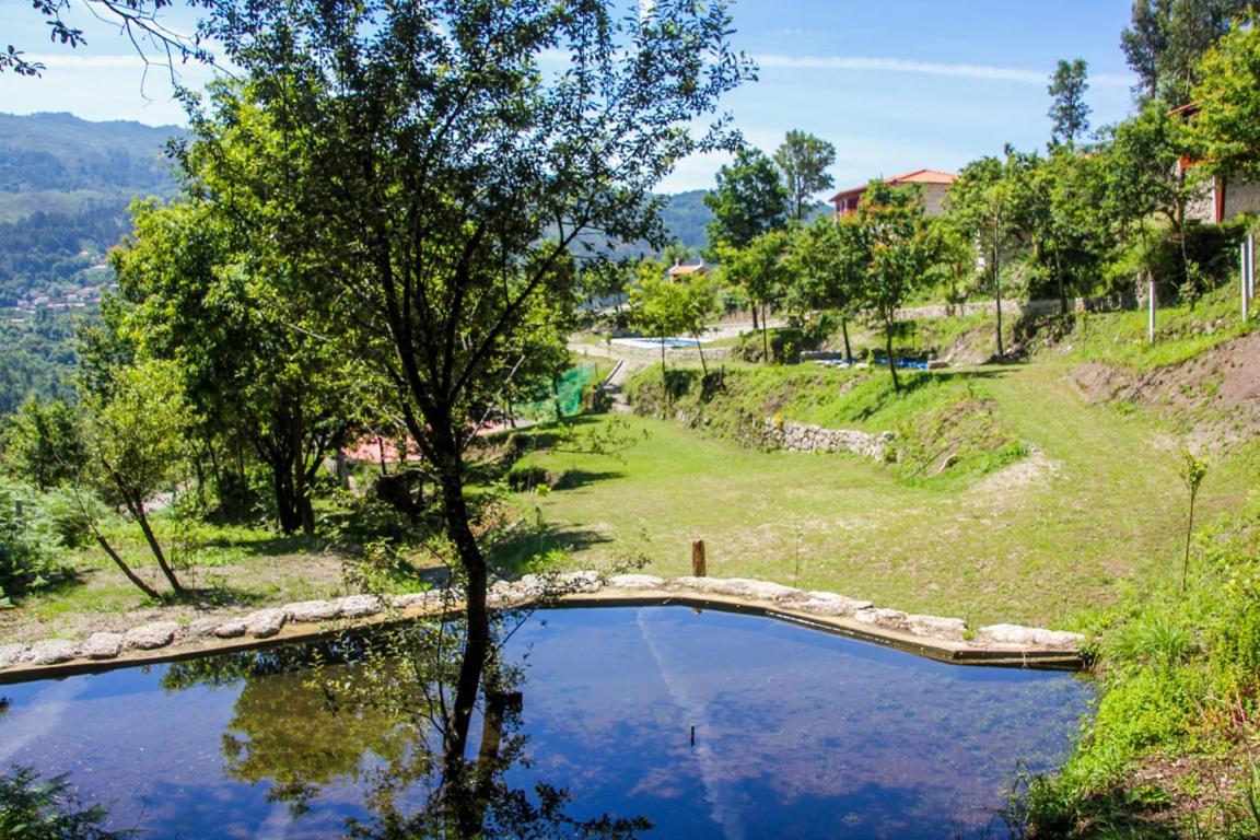 Encostas Da Torre Guest House Terras de Bouro Ngoại thất bức ảnh