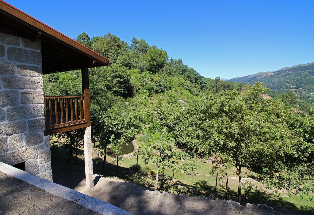 Encostas Da Torre Guest House Terras de Bouro Ngoại thất bức ảnh