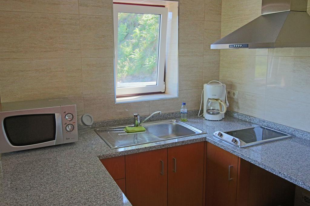 Encostas Da Torre Guest House Terras de Bouro Ngoại thất bức ảnh